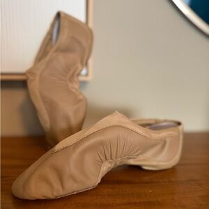 Bloch Pulse Leather Jazz Shoes - Tan Leather